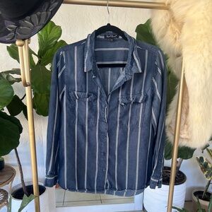 Velvet Heart Tencel Button Up Size M